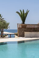 PHEIA, Vriniotis Resorts