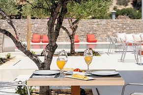 PHEIA, Vriniotis Resorts