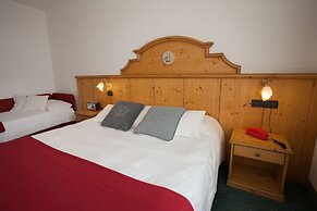 Hotel La Vallee Blanche