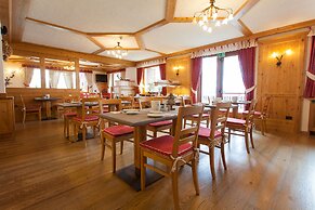 Hotel La Vallee Blanche