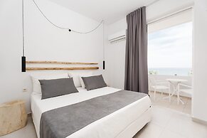 Petradi Beach Lounge Hotel
