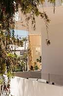 Petradi Beach Lounge Hotel