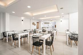 Petradi Beach Lounge Hotel