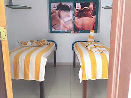Dive Inn Resort