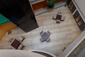 Hotel Janaki