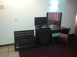 Hotel Janaki