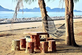 Pranmanee Beach Resort