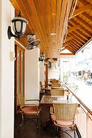 Thipurai Beach Hotel