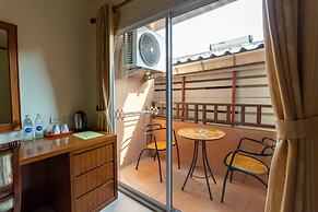 Thipurai Beach Hotel