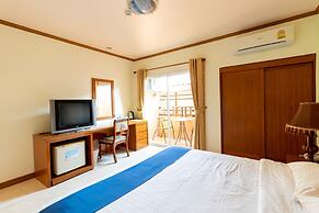 Thipurai Beach Hotel