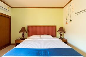 Thipurai Beach Hotel