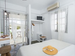 Evi Rooms