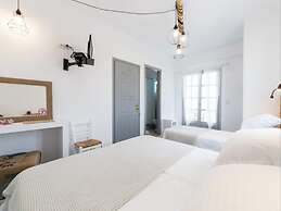 Evi Rooms