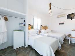 Evi Rooms