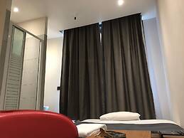 Royal Hotel