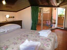 Hotel Okapi