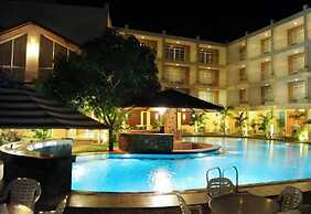 Avenra Garden Hotel