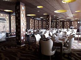 Avenra Garden Hotel