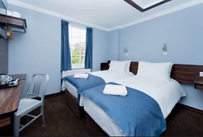 The Angus Hotel