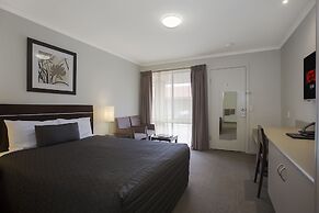 Elm Tree Motel