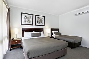 Elm Tree Motel