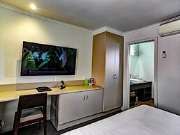 Elm Tree Motel