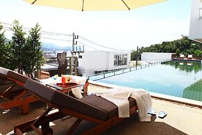 Lae Lay Suites