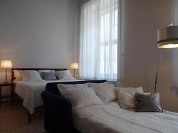 Boutique Aparthotel & Apartments