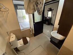 Lemongrass Hotel