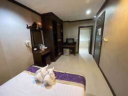 Lemongrass Hotel