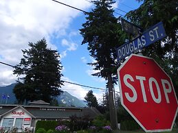 Skagit Motor Inn