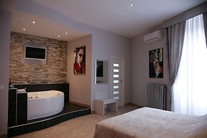 Five Rooms Rome