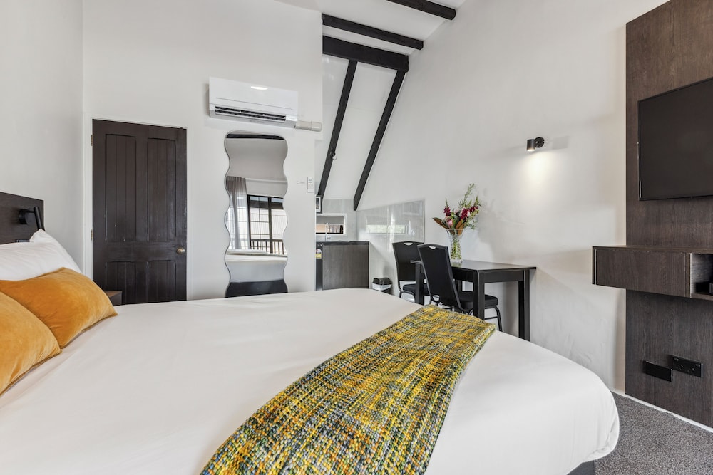 Knights Inn