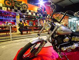 Nicky's Handlebar Hotel