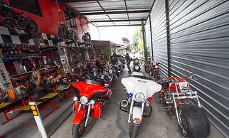 Nicky's Handlebar Hotel