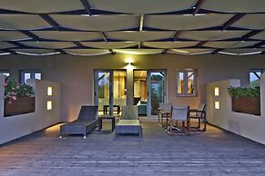Cronwell Platamon Resort
