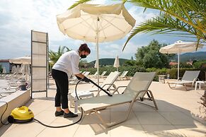 Cronwell Platamon Resort