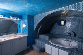 Asha Luxury Suites