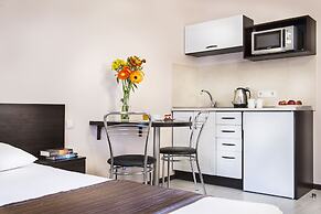 Hotel Status Apartments
