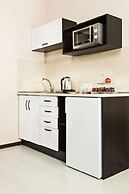 Hotel Status Apartments