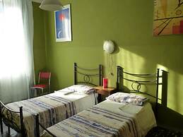 Hotel Giamaica for Girls & Ladies Only