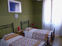 Hotel Giamaica for Girls & Ladies Only