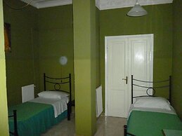 Hotel Giamaica for Girls & Ladies Only
