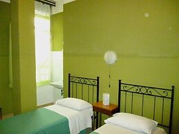 Hotel Giamaica for Girls & Ladies Only