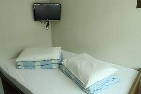 Ah Shan Hostel