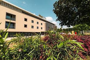 One Hotel & Restaurant