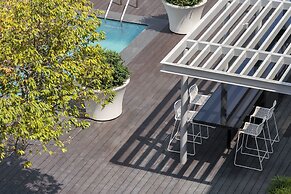Lanson Place Winsland, Singapore