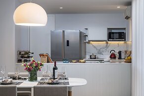 Lanson Place Winsland, Singapore