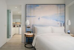 Lanson Place Winsland, Singapore