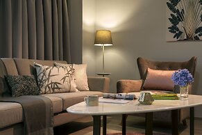 Lanson Place Winsland, Singapore